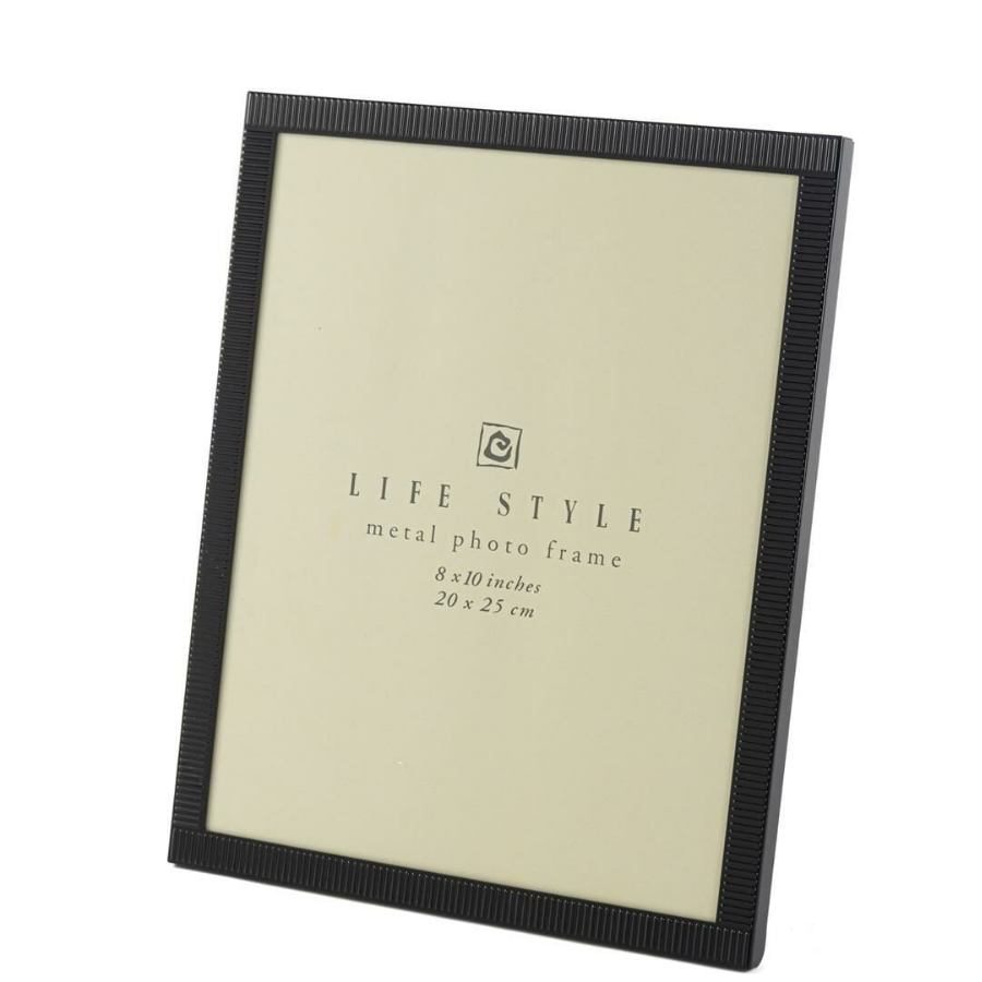 Siyah Metal Çereve 20x25cm