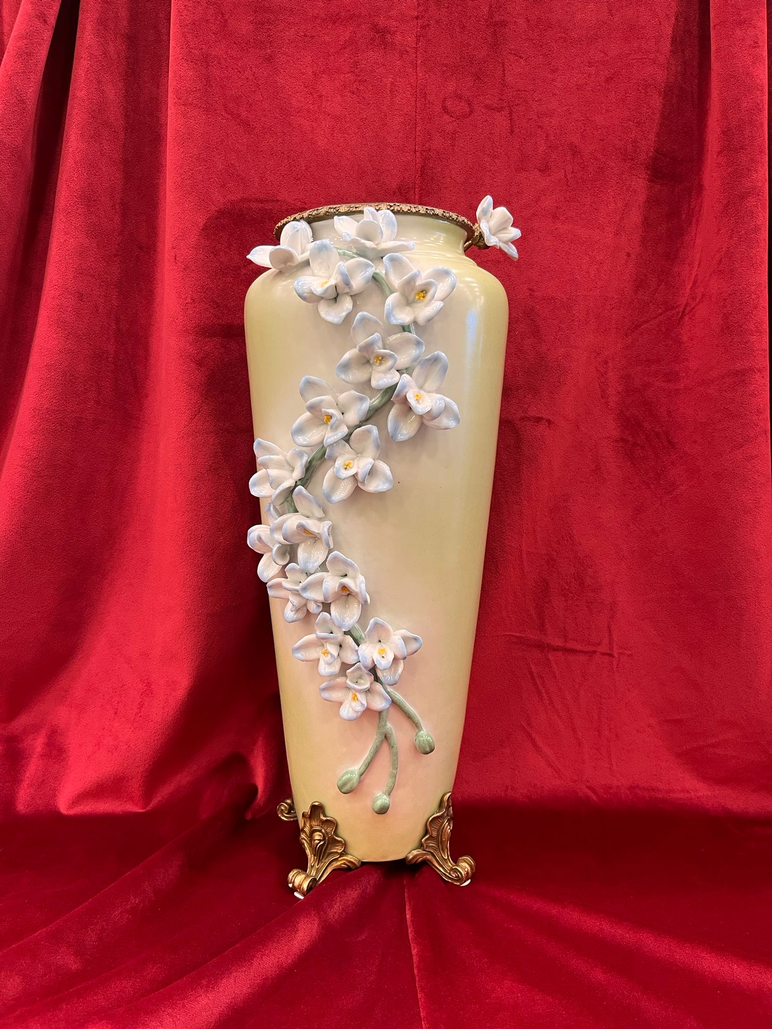 Yeşil Kabartma Çiçekli Vazo 22x47cm