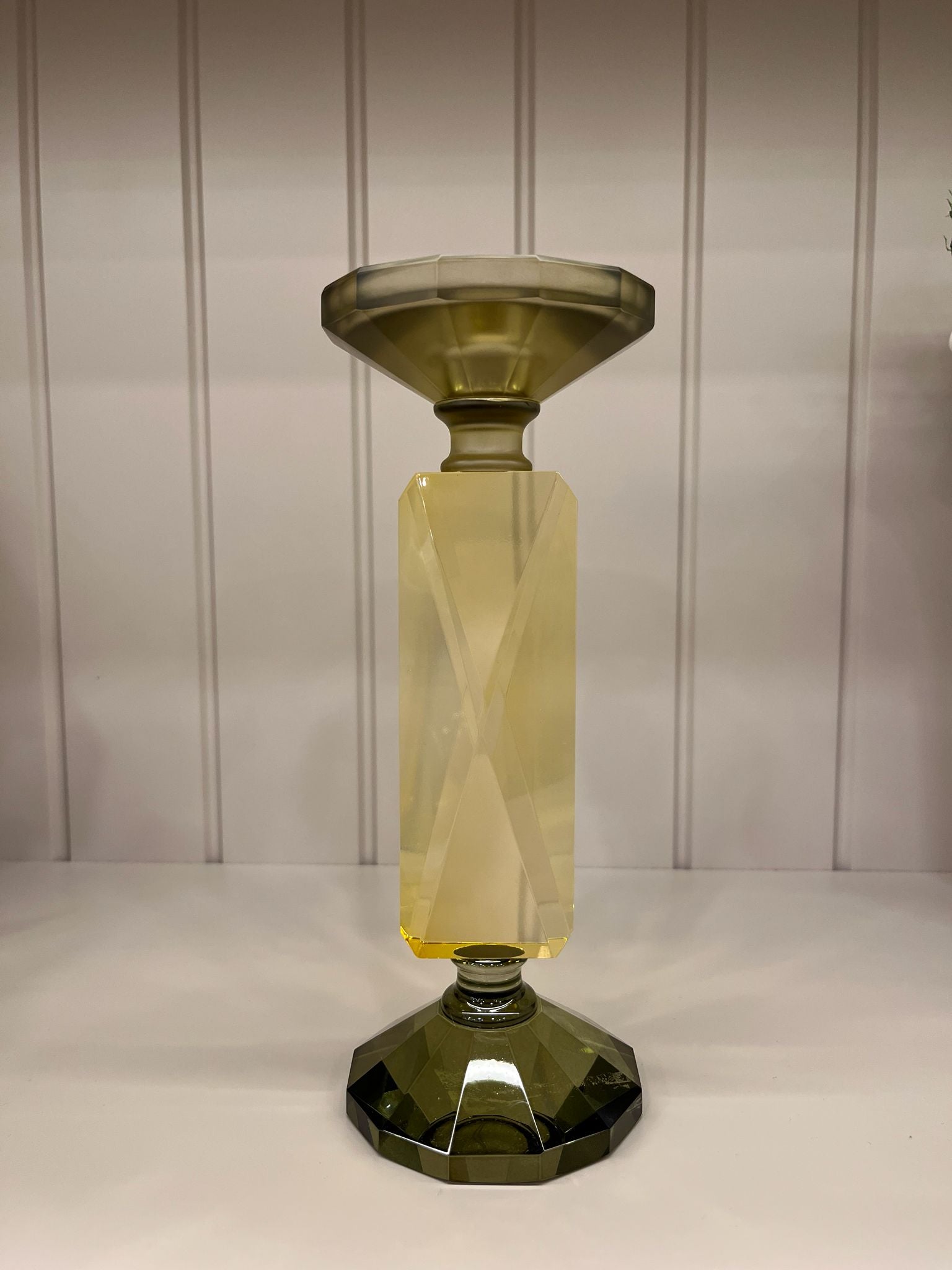 Kristal Yeşil Mumluk 9x9x24cm
